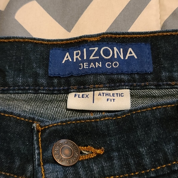 Arizona Jeans - Picture 3 of 4